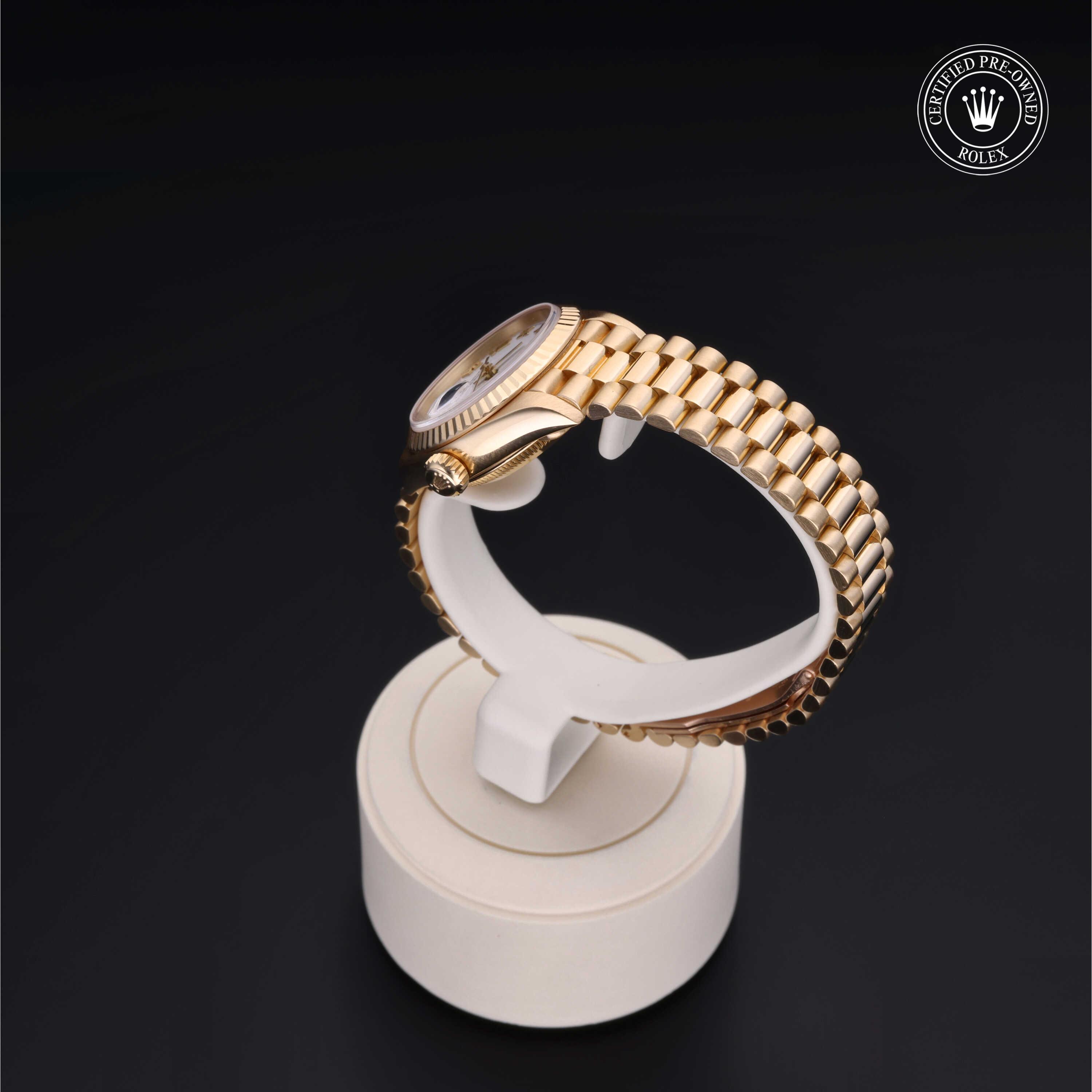 Rolex Lady-Datejust in Gold 18 Carat Yellow  at Heller Jewelers