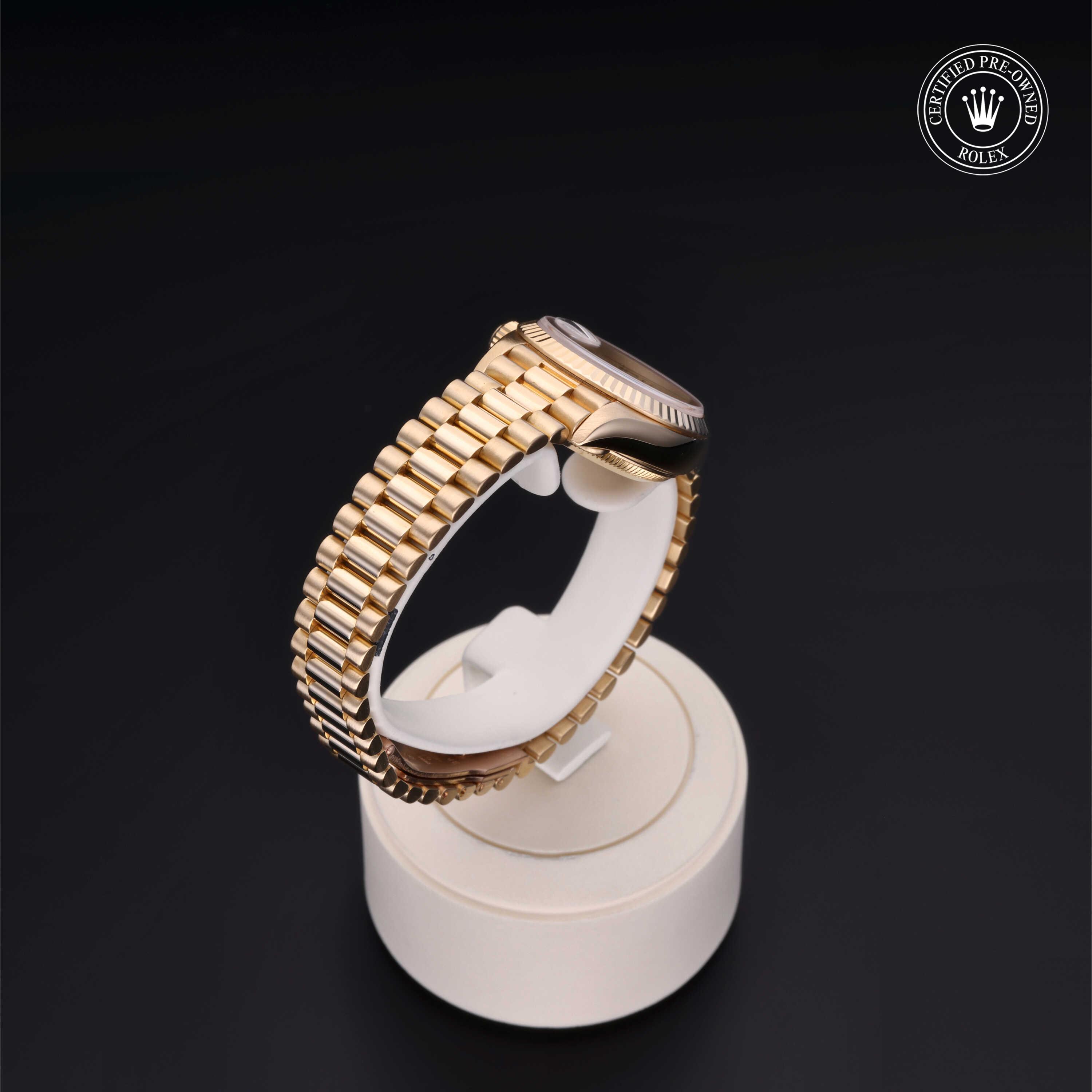 Rolex Lady-Datejust in Gold 18 Carat Yellow  at Heller Jewelers