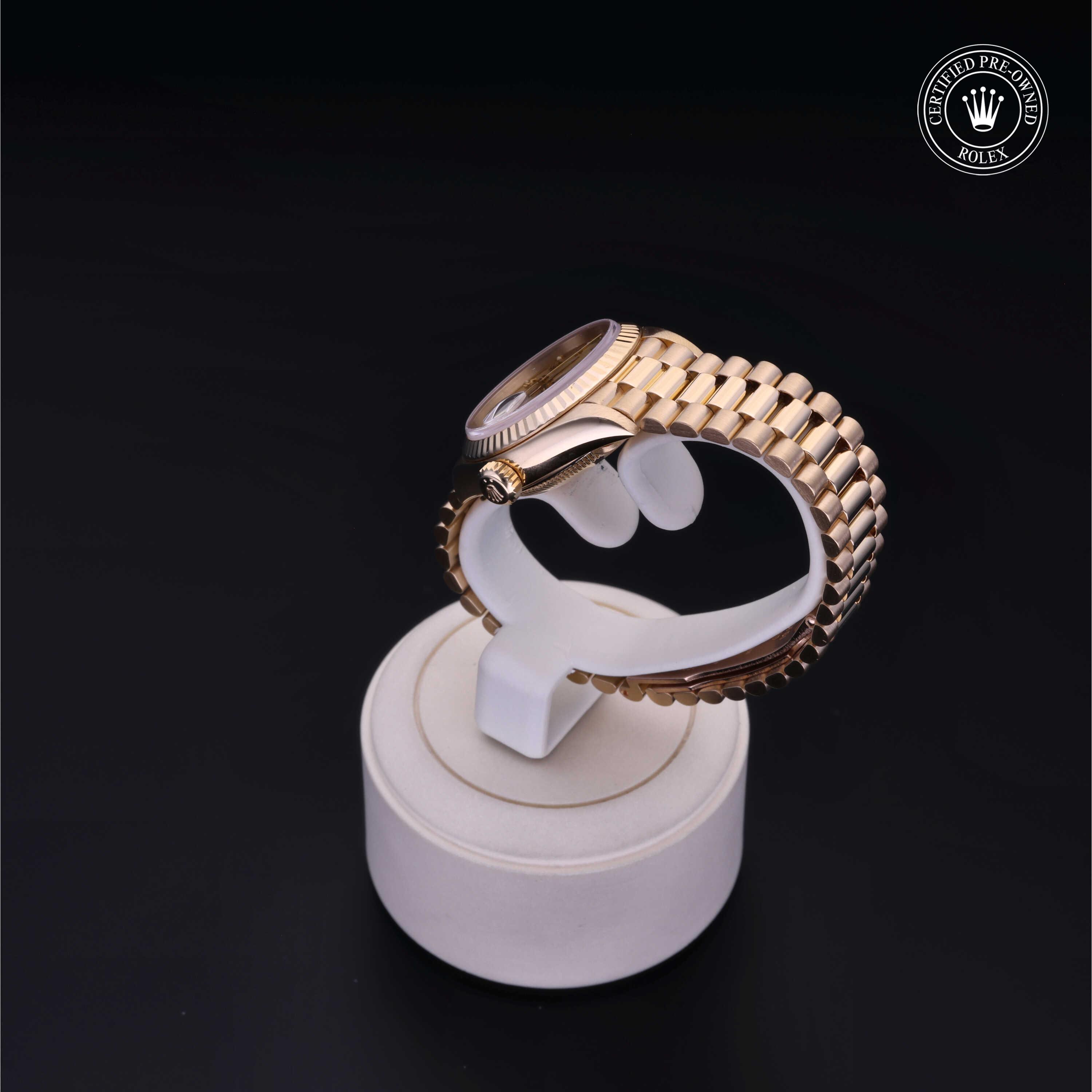 Rolex Lady-Datejust in Gold 18 Carat Yellow  at Heller Jewelers