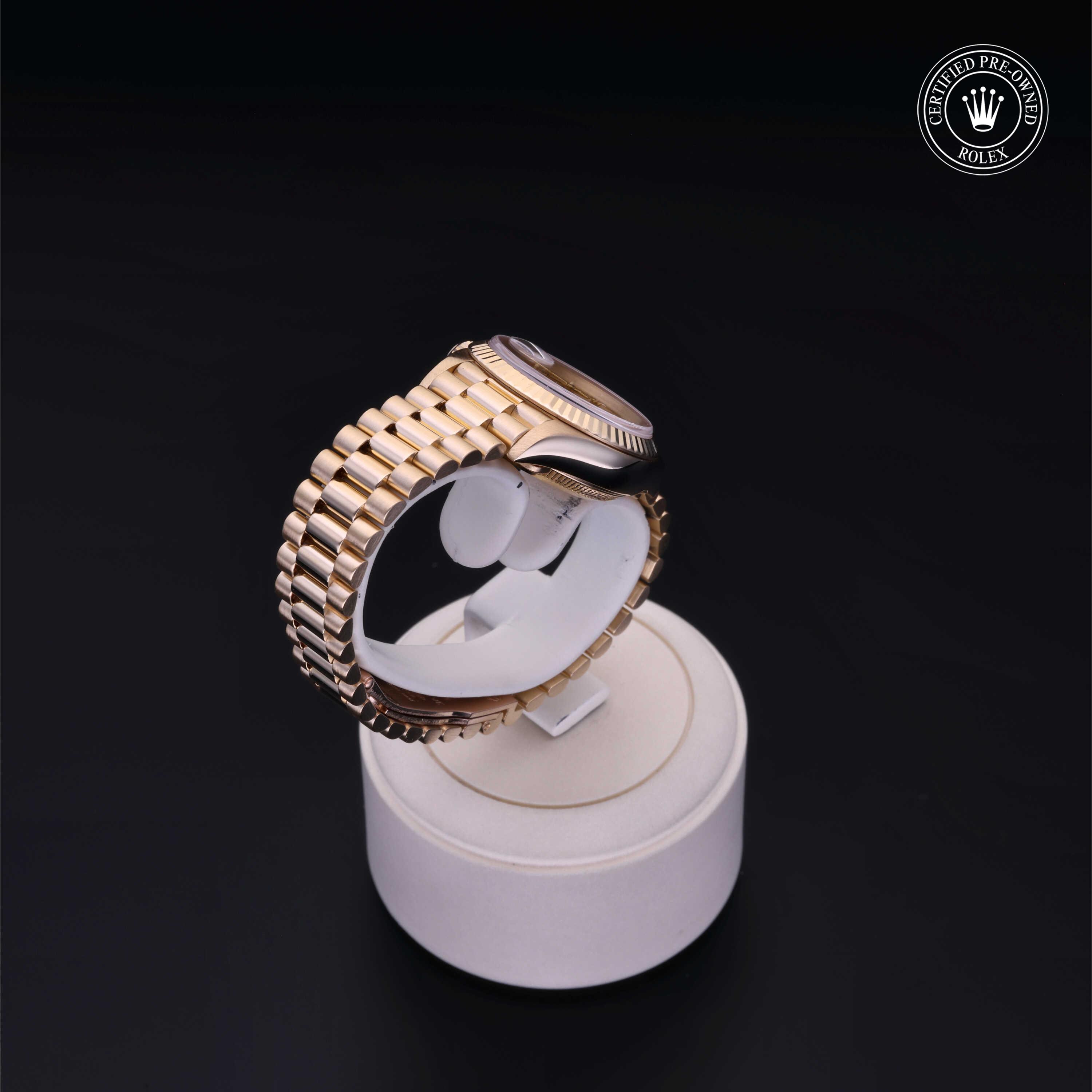 Rolex Lady-Datejust in Gold 18 Carat Yellow  at Heller Jewelers