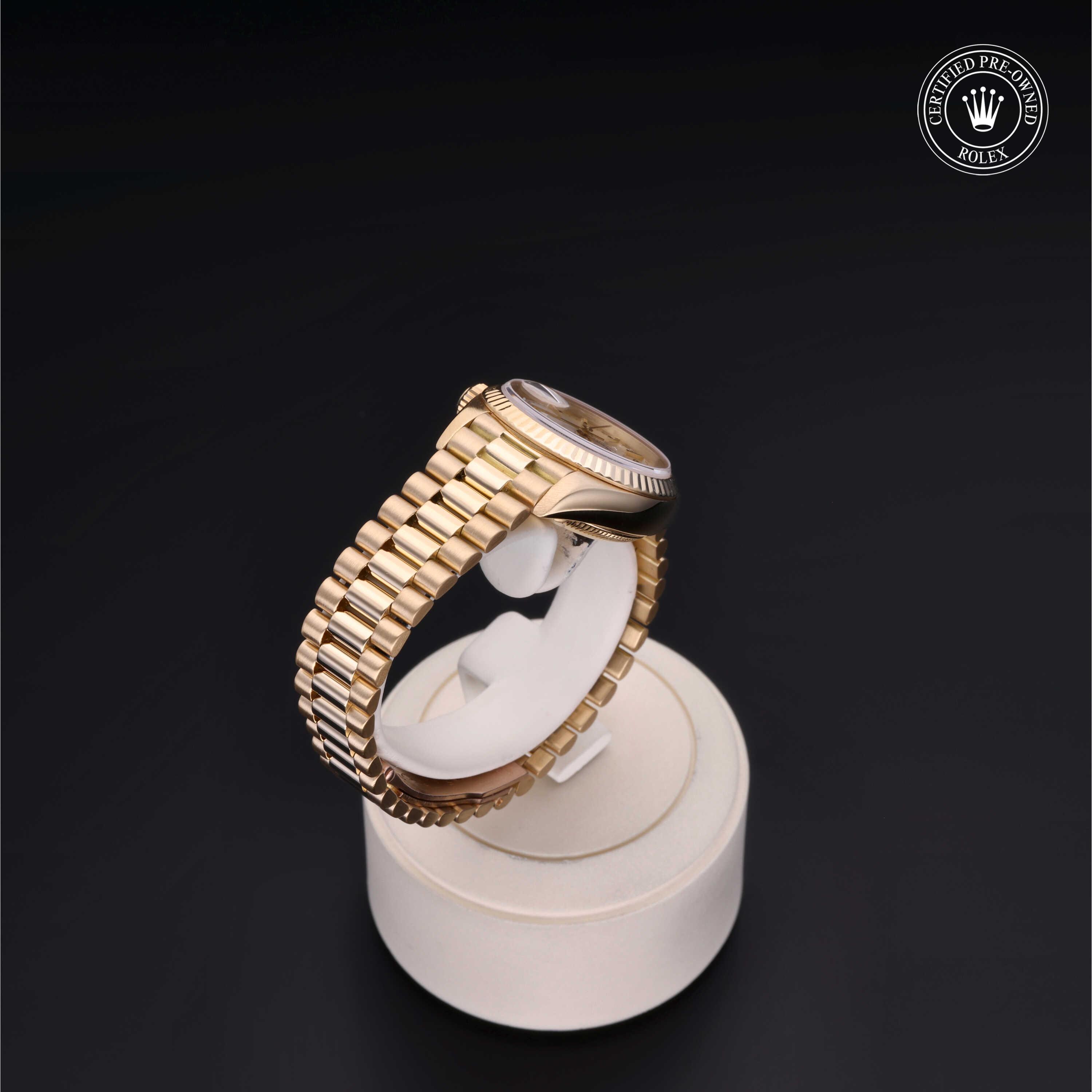 Rolex Lady-Datejust in Gold 18 Carat Yellow  at Heller Jewelers