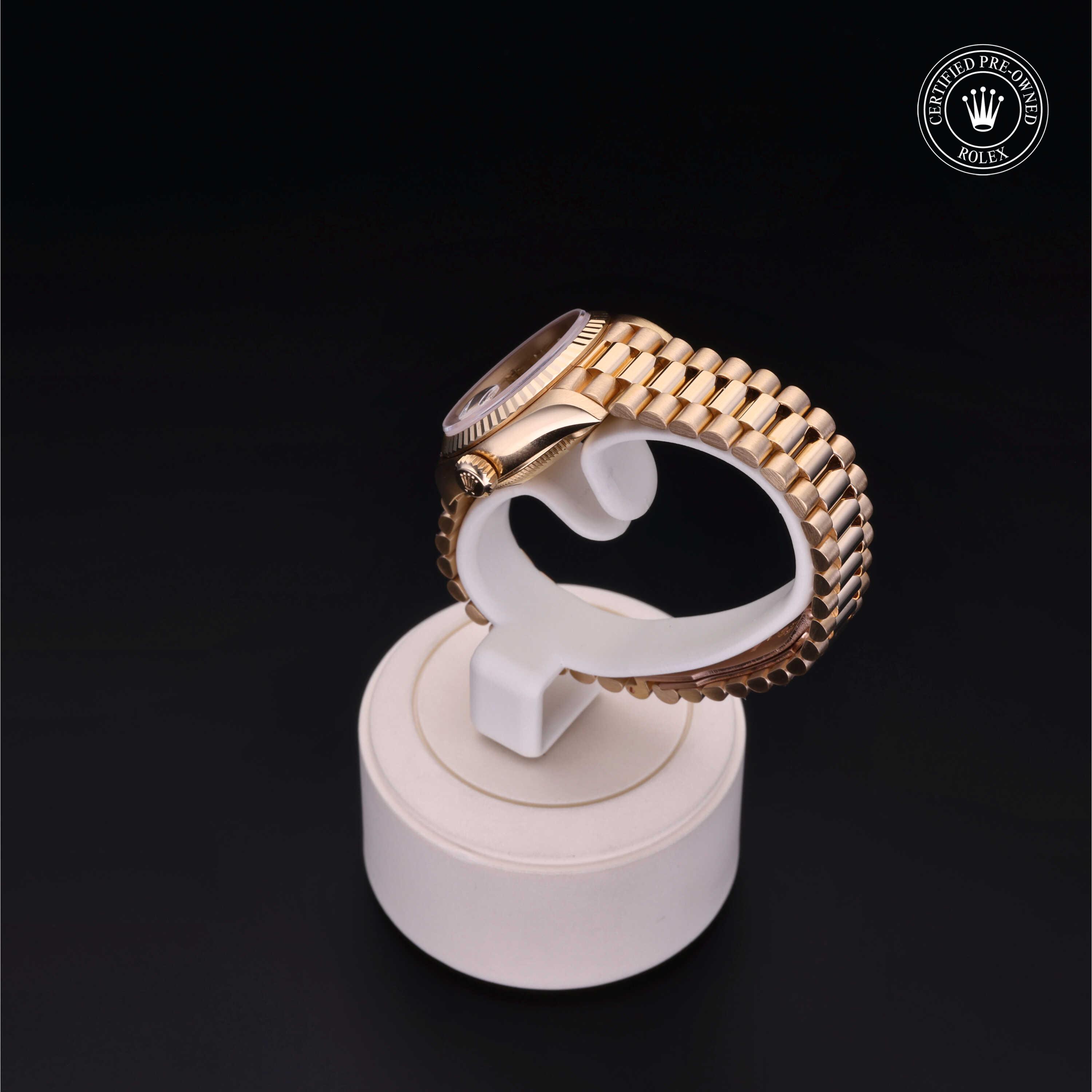 Rolex Lady-Datejust in Gold 18 Carat Yellow  at Heller Jewelers