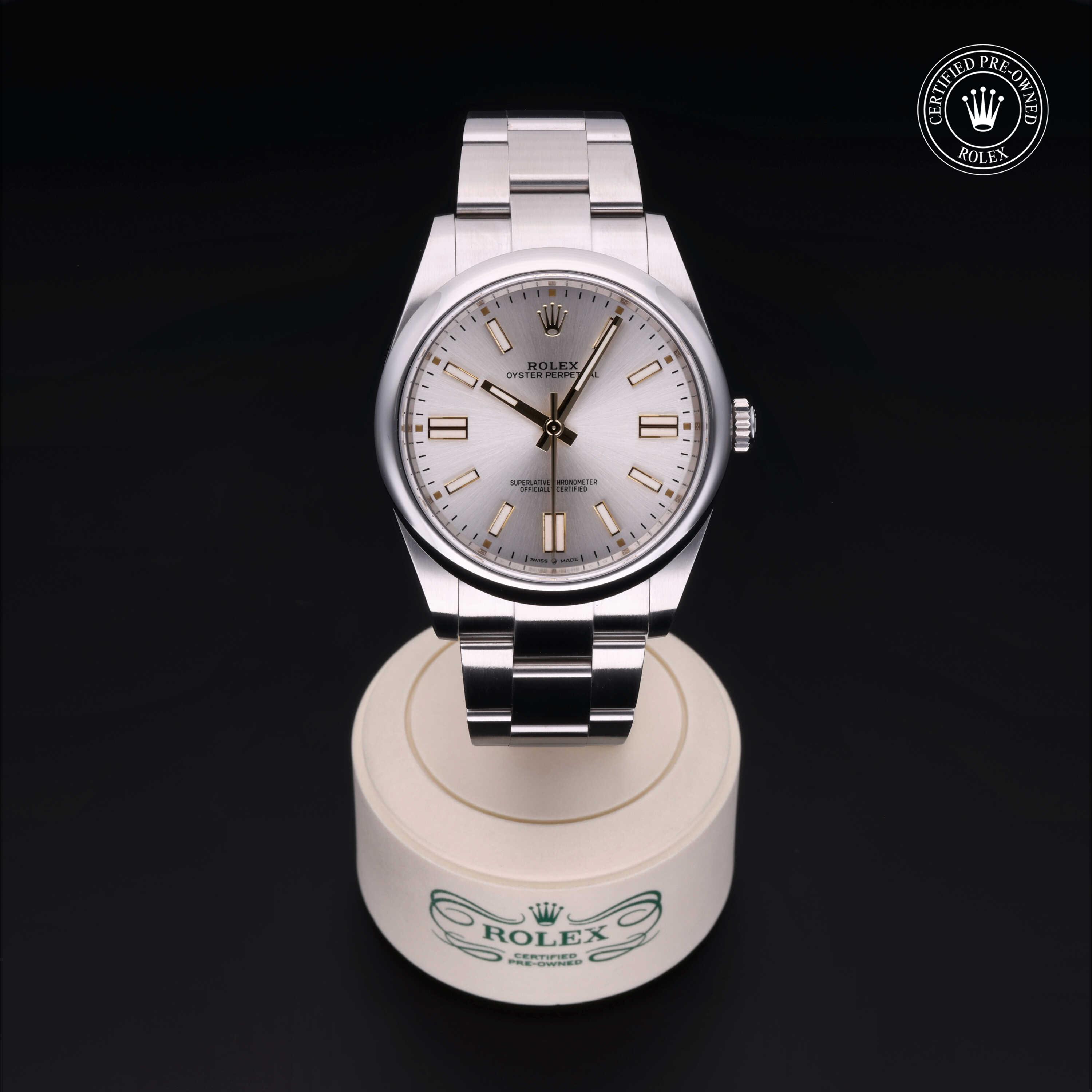 Rolex Oyster Perpetual , M124300-0001 alternate view 2